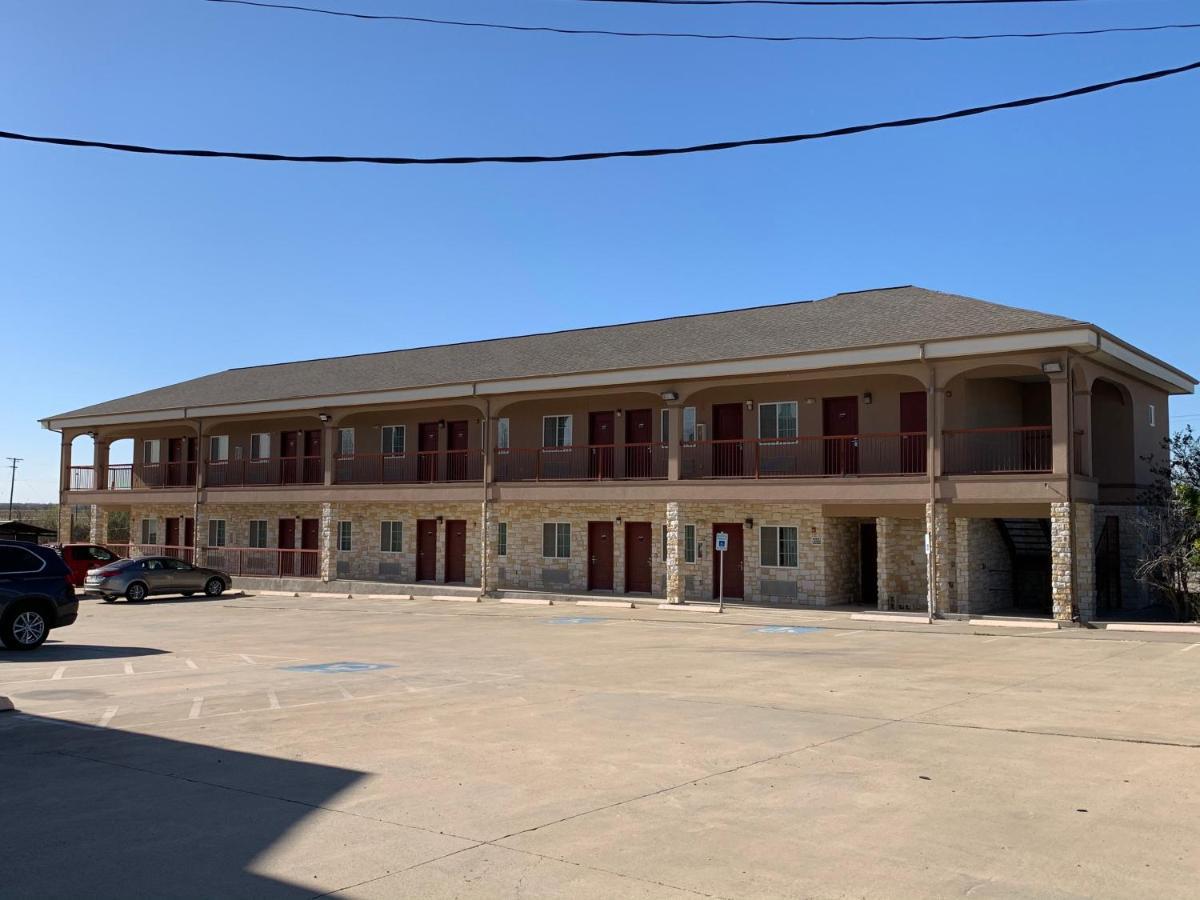 Lone Star Inn Kenedy Екстериор снимка